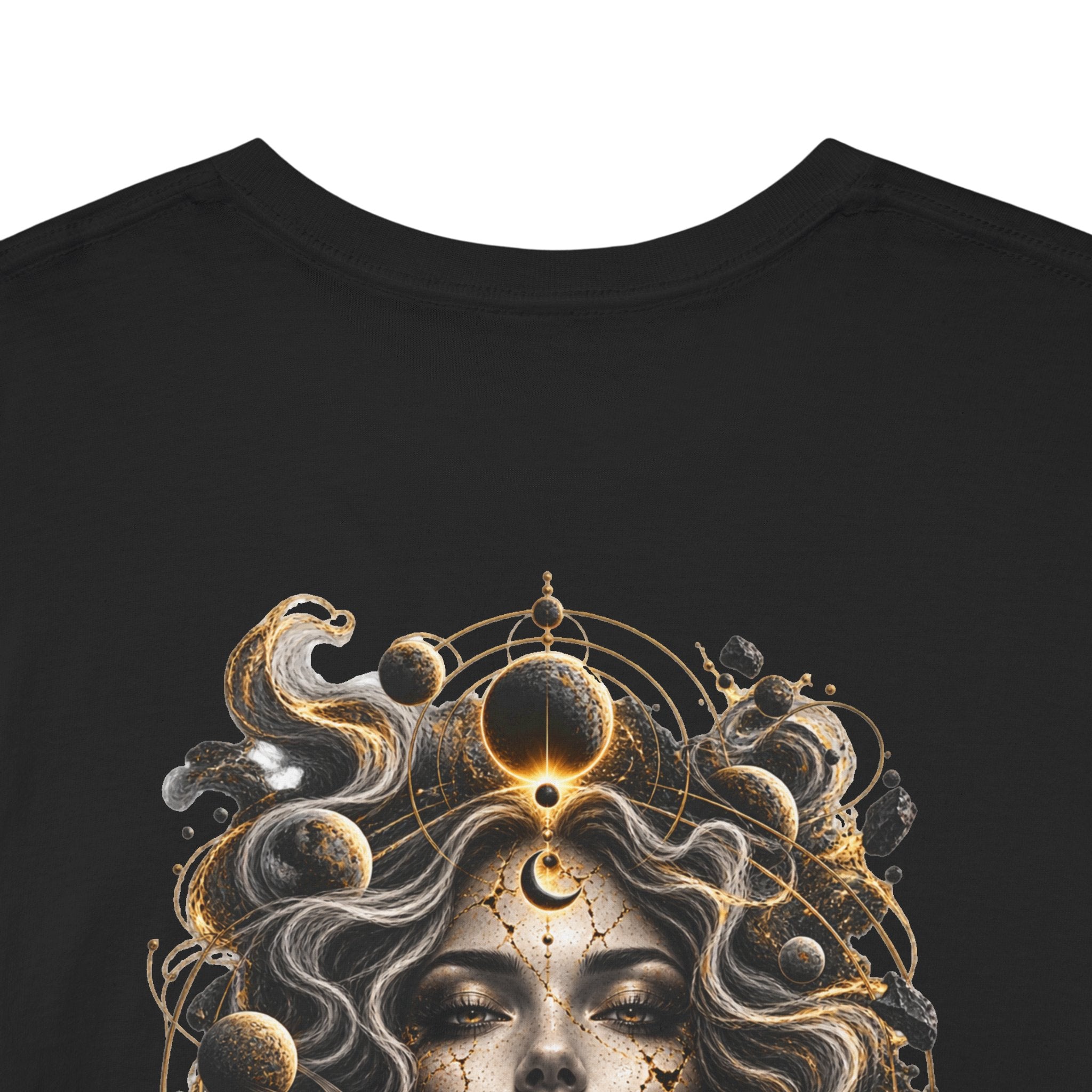 Medusa Mythology T‑Shirt — Gothic Medusa Art Tee (Snake Hair Portrait)